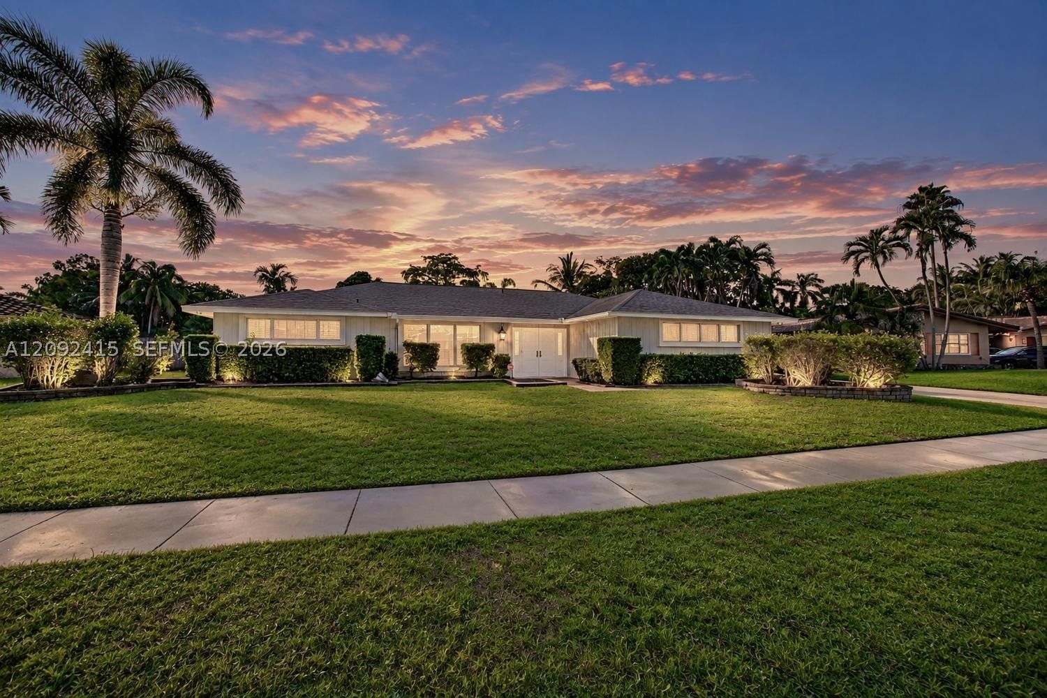 Real estate property located at 7320 16th St, Broward, New Orleans Villas, Plantation, FL