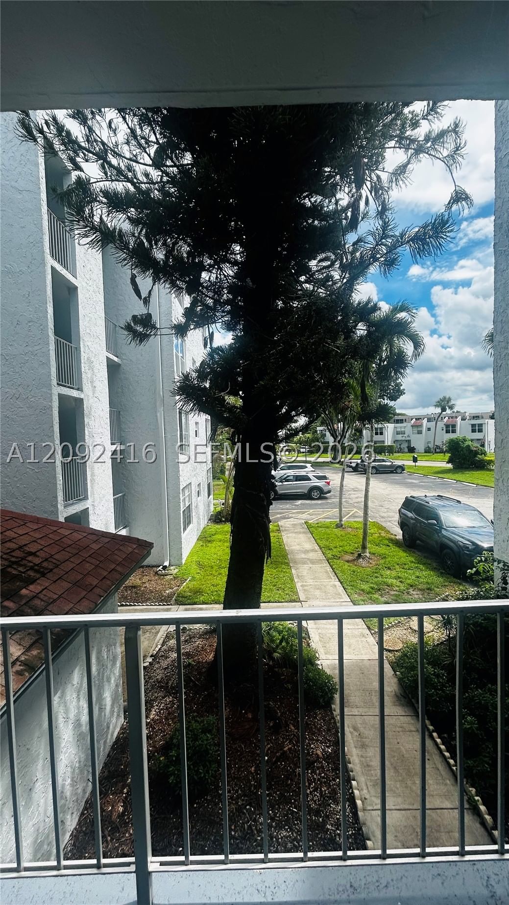 Real estate property located at 9410 Live Oak Pl #207, Broward, Live Oak Condominium Two, Davie, FL