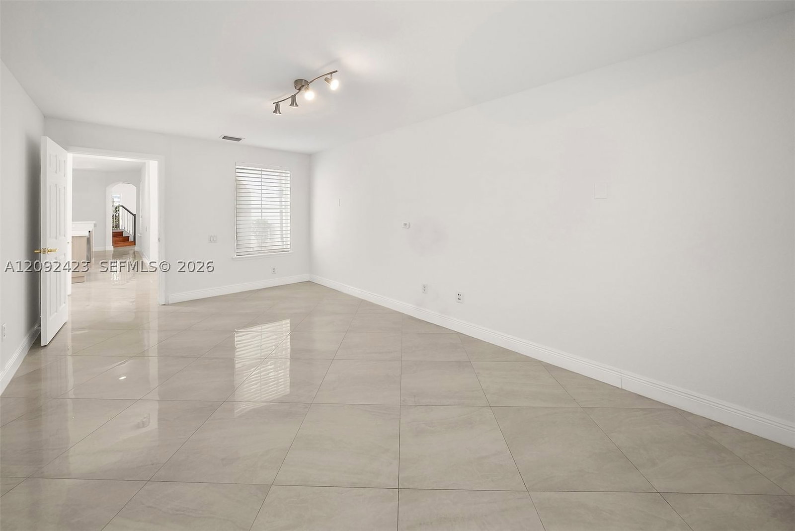 Real estate property located at 887 Spinnaker Dr W, Broward, Three Islands 3rd Section, Hollywood, FL
