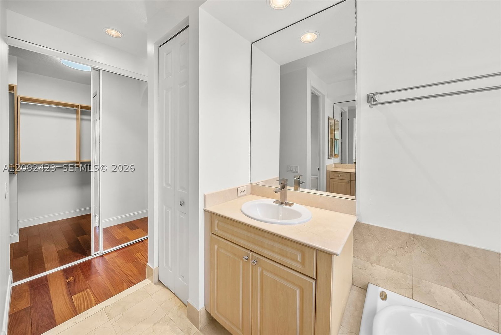 Real estate property located at 887 Spinnaker Dr W, Broward, Three Islands 3rd Section, Hollywood, FL