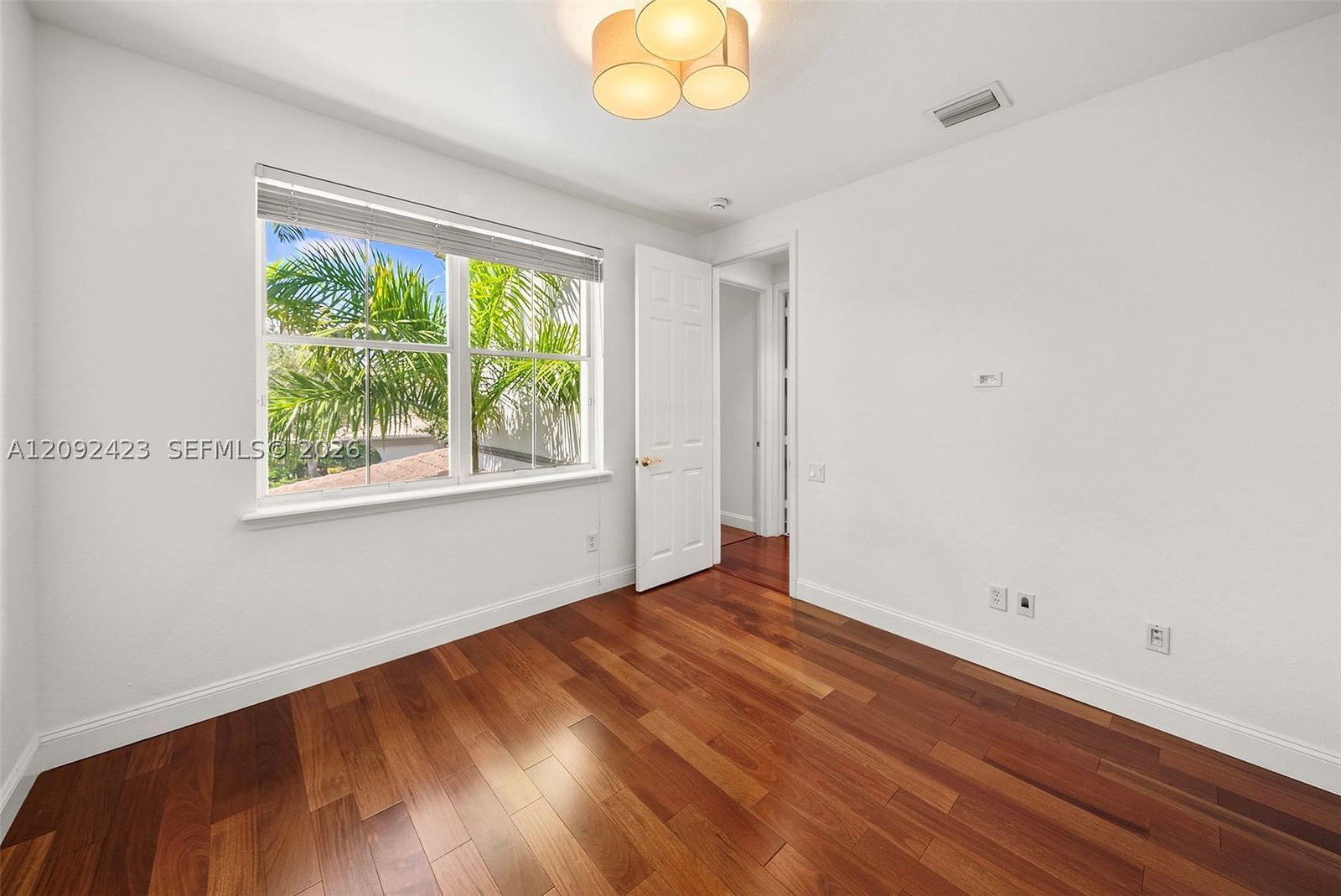 Real estate property located at 887 Spinnaker Dr W, Broward, Three Islands 3rd Section, Hollywood, FL