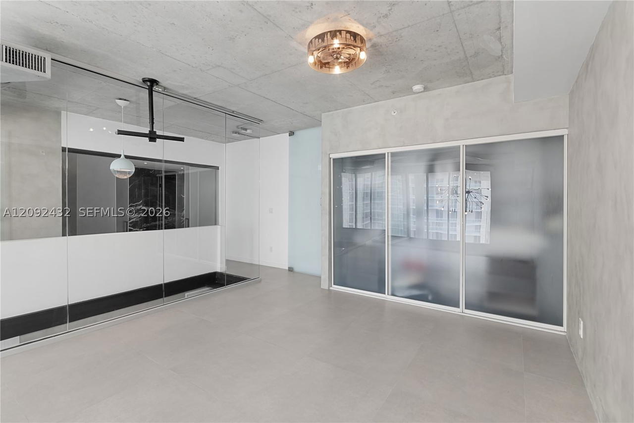 Real estate property located at 690 1st Ct PHII12, Miami-dade, Neo Vertika Condo, Miami, FL