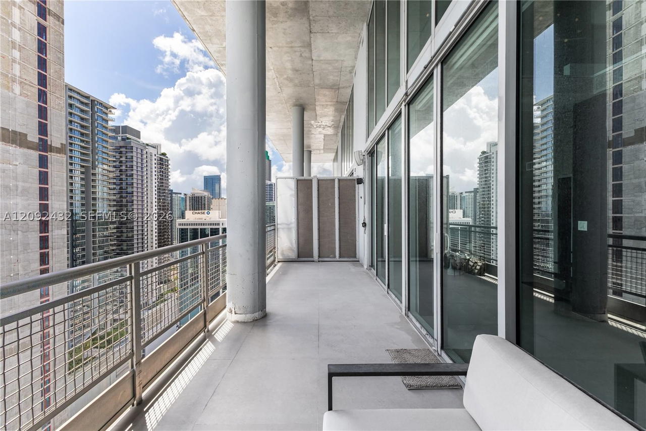 Real estate property located at 690 1st Ct PHII12, Miami-dade, Neo Vertika Condo, Miami, FL