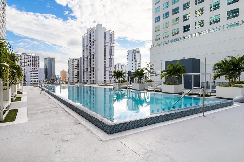 Real estate property located at 690 1st Ct PHII12, Miami-dade, Neo Vertika Condo, Miami, FL