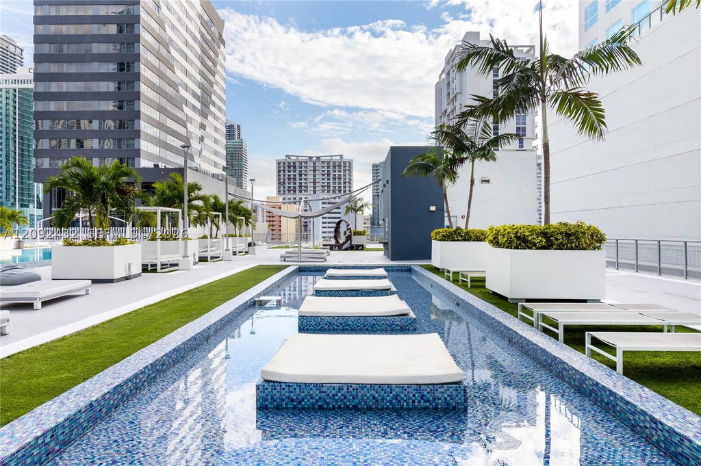 Real estate property located at 690 1st Ct PHII12, Miami-dade, Neo Vertika Condo, Miami, FL