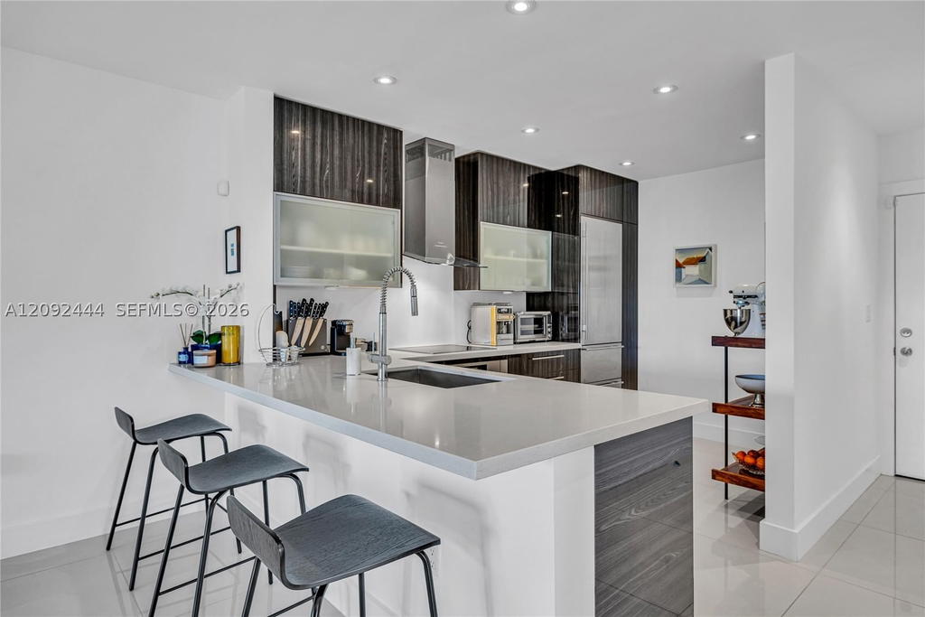Real estate property located at 1120 99th St #302, Miami-dade, Club Of Bay Harbor Condo, Bay Harbor Islands, FL