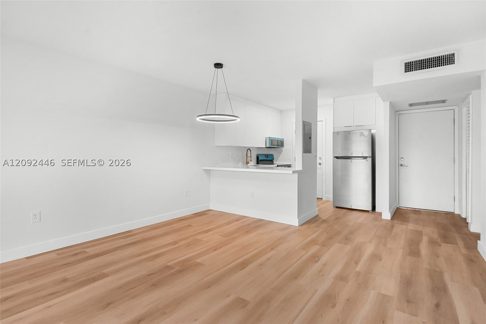 Real estate property located at 2929 Point East Dr A303, Miami-dade, Point East One Condo-bldg, Aventura, FL