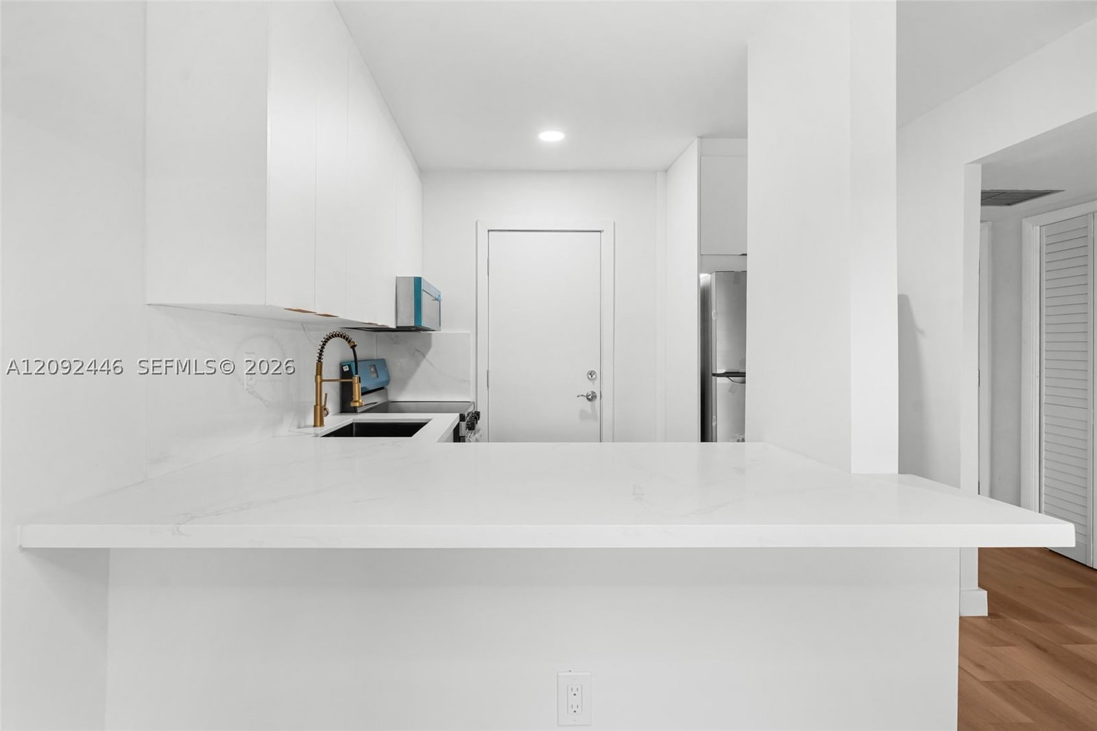 Real estate property located at 2929 Point East Dr A303, Miami-dade, Point East One Condo-bldg, Aventura, FL