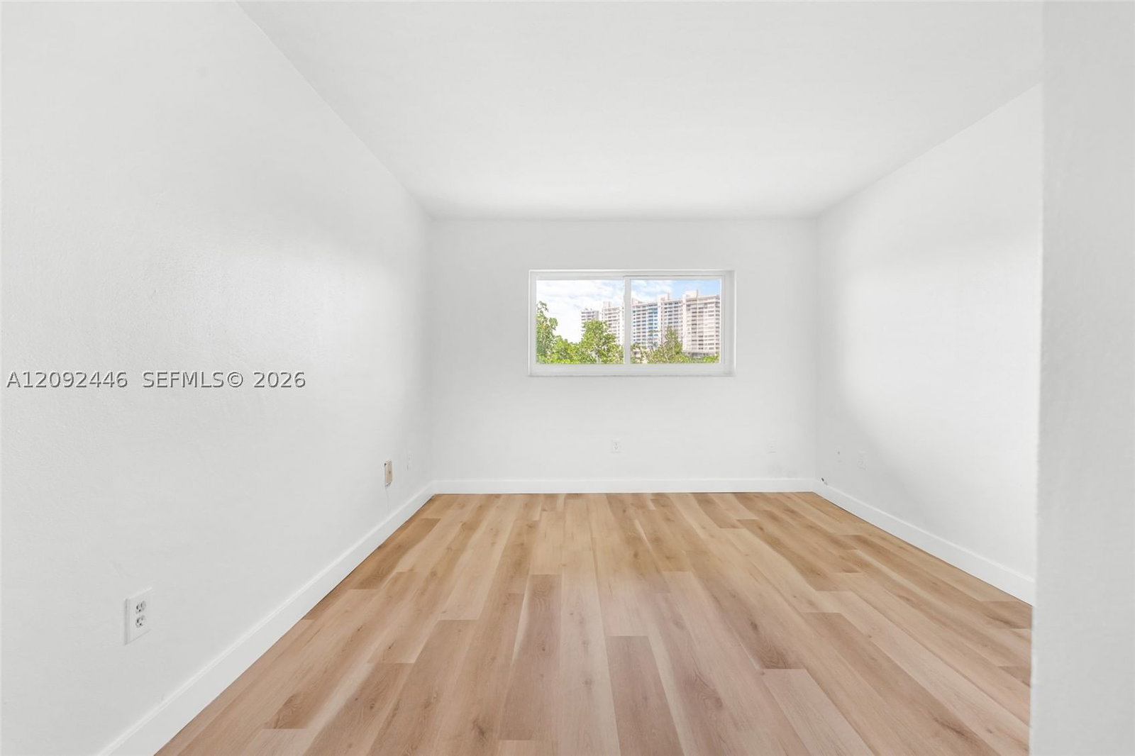 Real estate property located at 2929 Point East Dr A303, Miami-dade, Point East One Condo-bldg, Aventura, FL