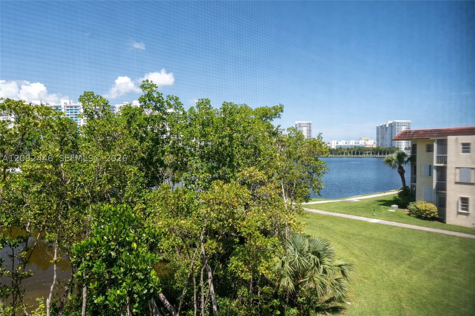 Real estate property located at 2929 Point East Dr A303, Miami-dade, Point East One Condo-bldg, Aventura, FL