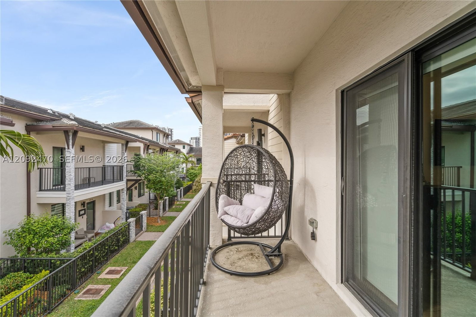 Real estate property located at 4809 83rd Pkwy, Miami-dade, Downtown Doral South Phas, Doral, FL