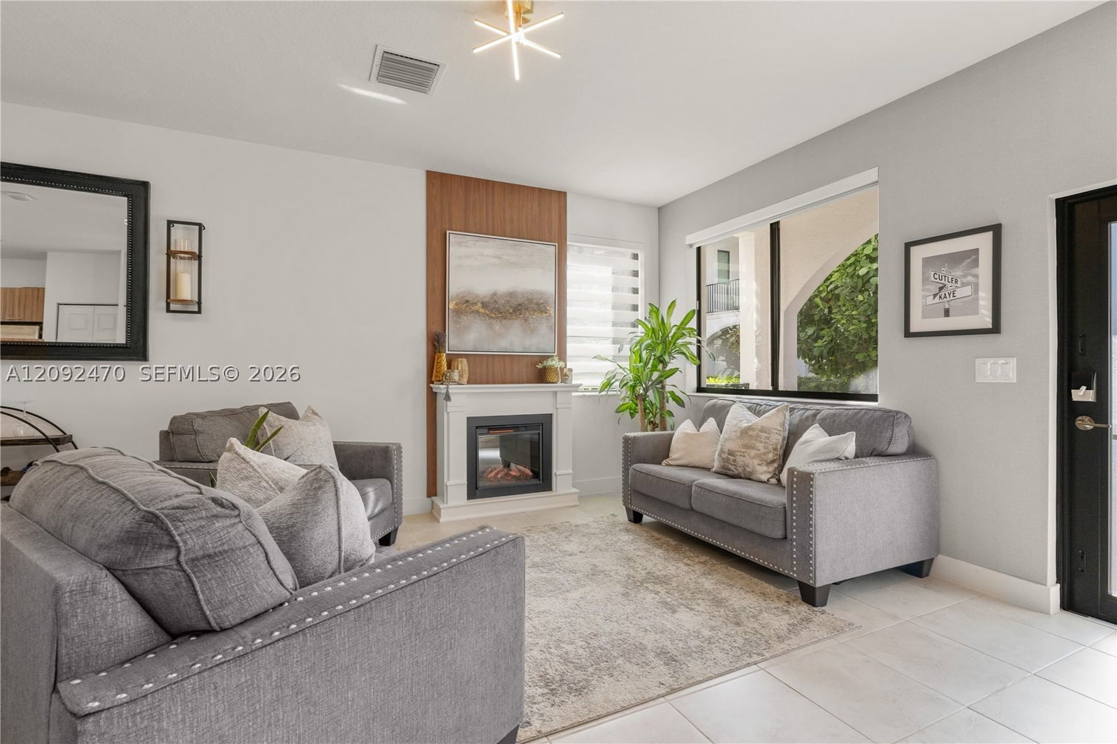 Real estate property located at 4809 83rd Pkwy, Miami-dade, Downtown Doral South Phas, Doral, FL