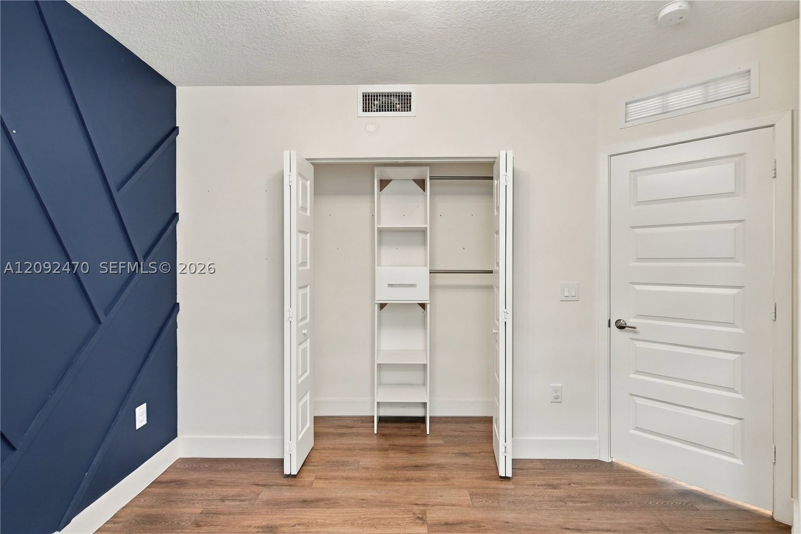 Real estate property located at 4809 83rd Pkwy, Miami-dade, Downtown Doral South Phas, Doral, FL