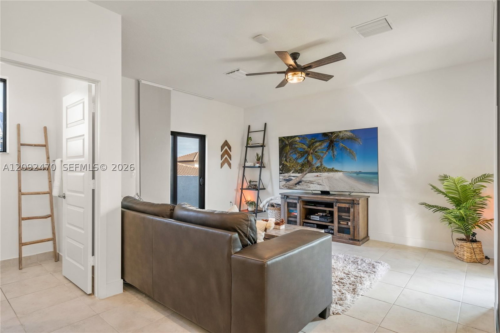 Real estate property located at 4809 83rd Pkwy, Miami-dade, Downtown Doral South Phas, Doral, FL