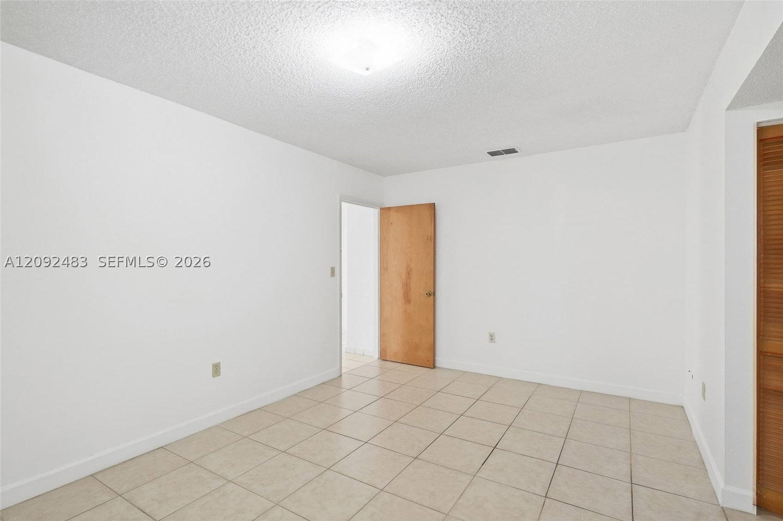 Real estate property located at 12641 102nd Pl, Miami-dade, Gardens Of El Jardin Sec, Hialeah Gardens, FL