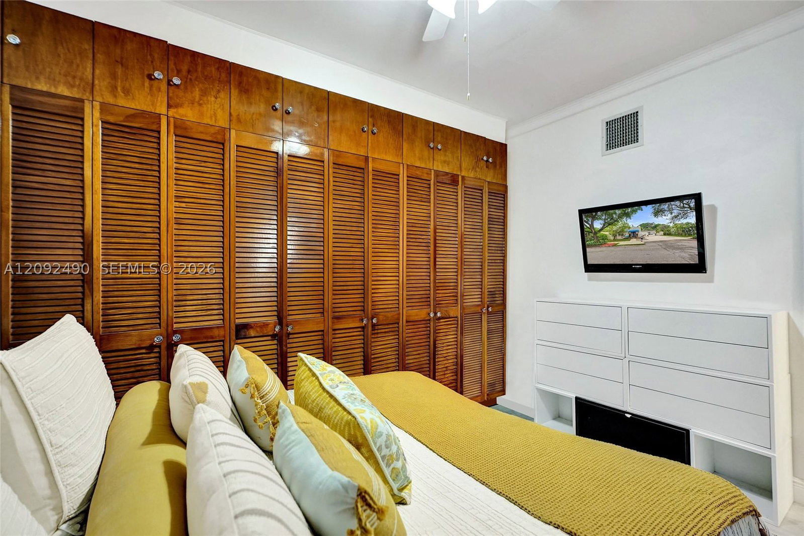 Real estate property located at 860 127th St, Miami-dade, Irons Manor 3rd Addn, North Miami, FL