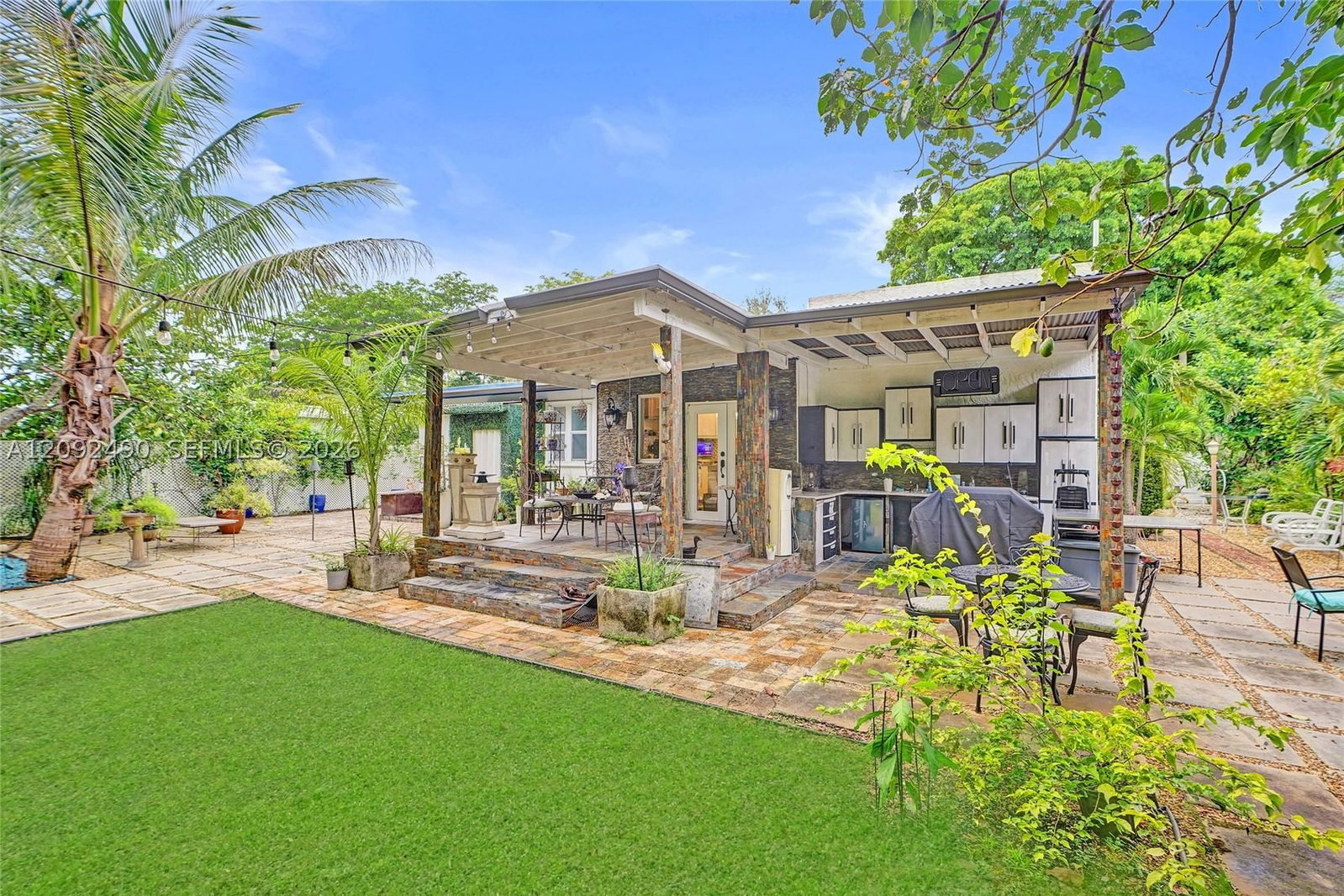 Real estate property located at 860 127th St, Miami-dade, Irons Manor 3rd Addn, North Miami, FL