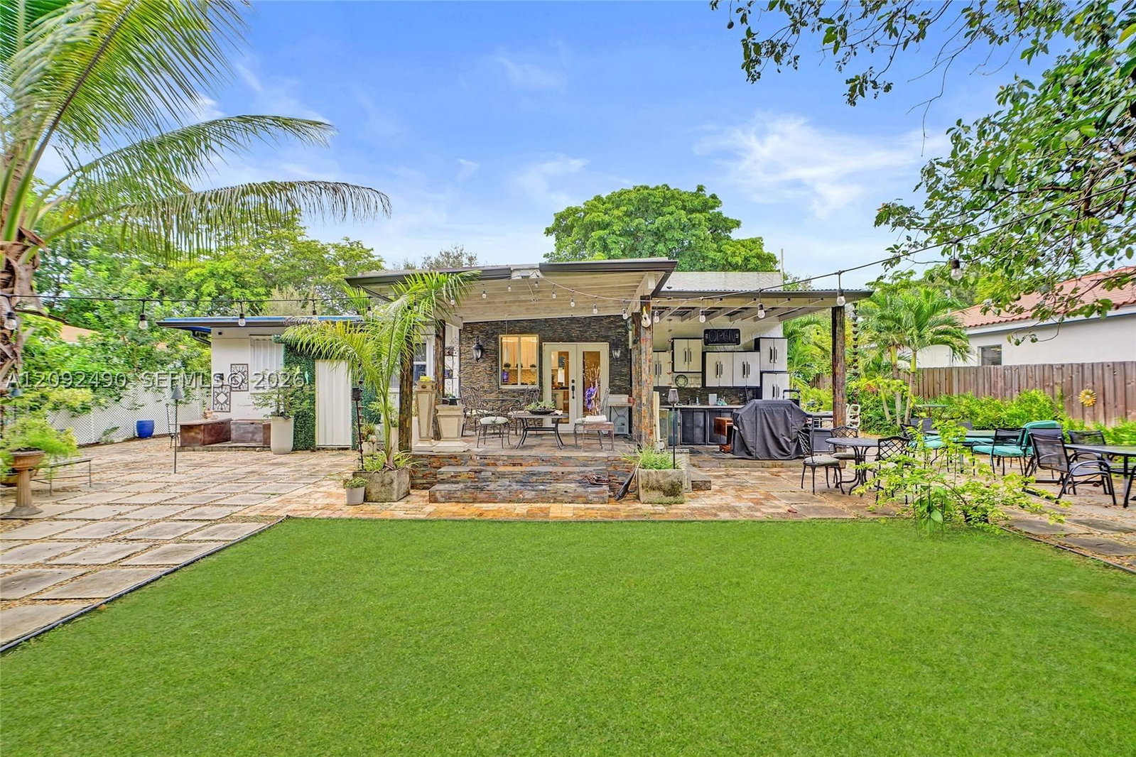 Real estate property located at 860 127th St, Miami-dade, Irons Manor 3rd Addn, North Miami, FL
