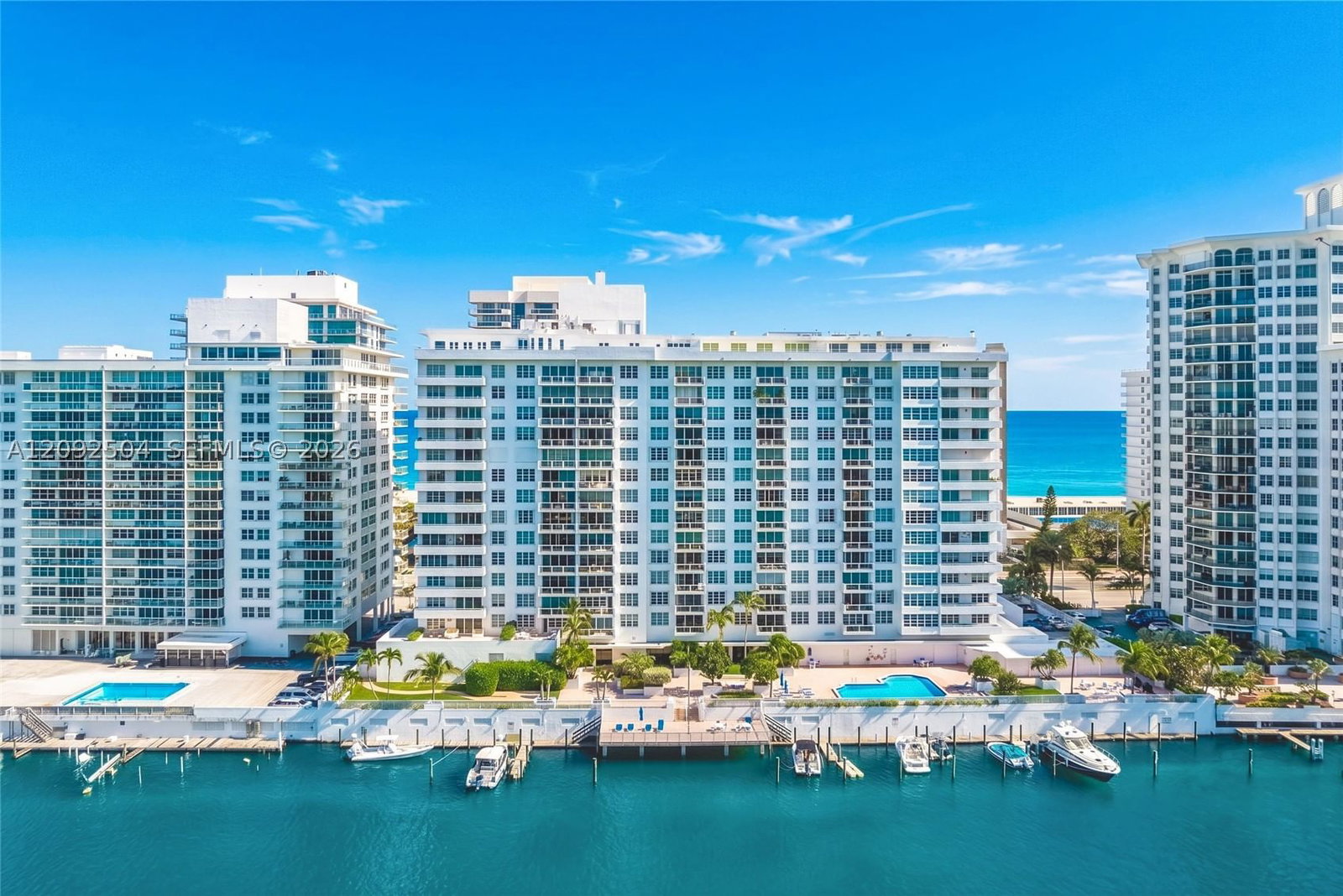 Real estate property located at 5700 Collins Ave #3M, Miami-dade, Seacoast 5700 Condo, Miami Beach, FL