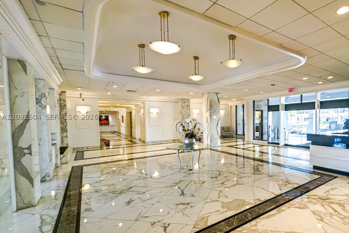 Real estate property located at 5700 Collins Ave #3M, Miami-dade, Seacoast 5700 Condo, Miami Beach, FL