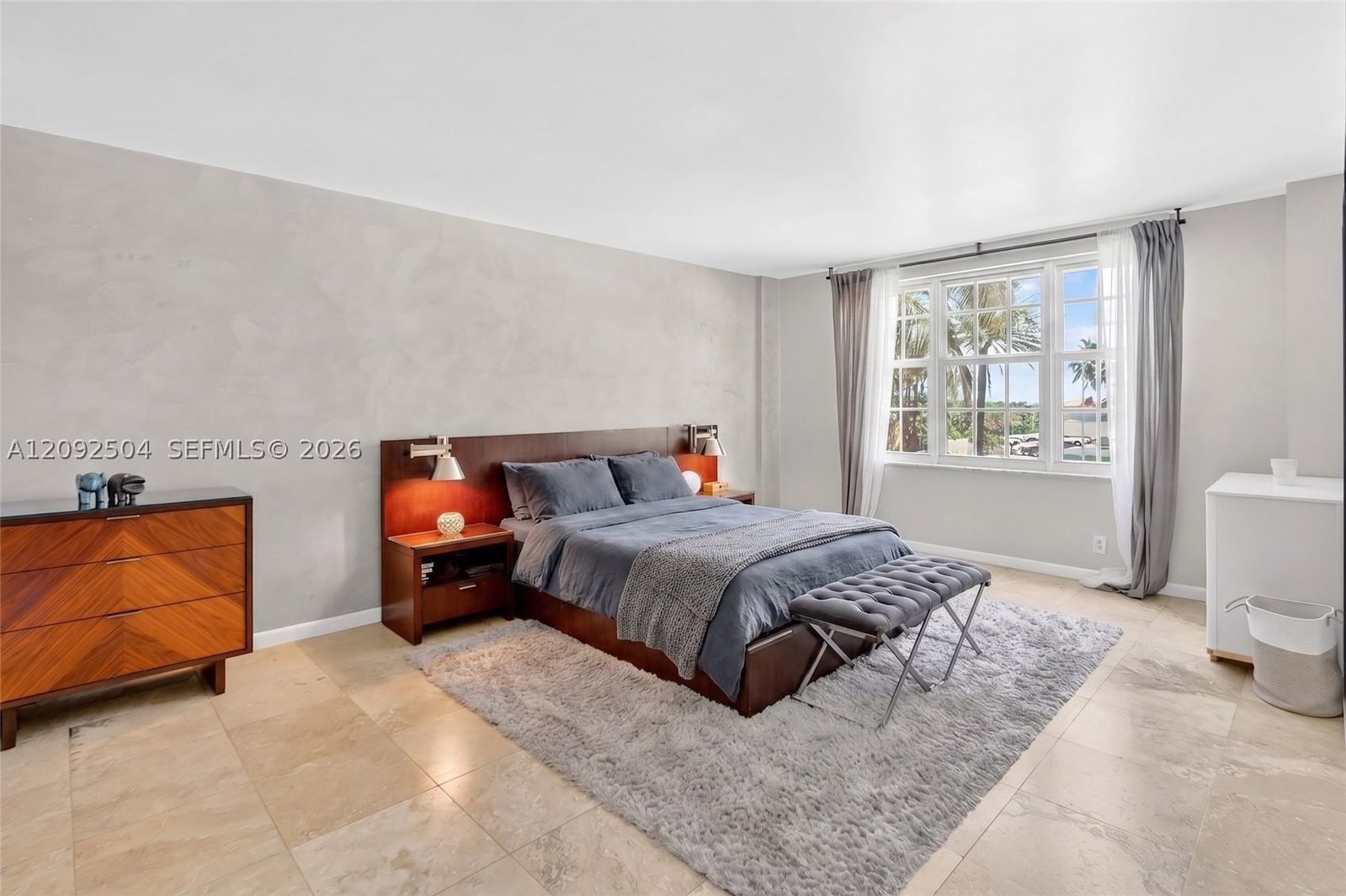 Real estate property located at 5700 Collins Ave #3M, Miami-dade, Seacoast 5700 Condo, Miami Beach, FL