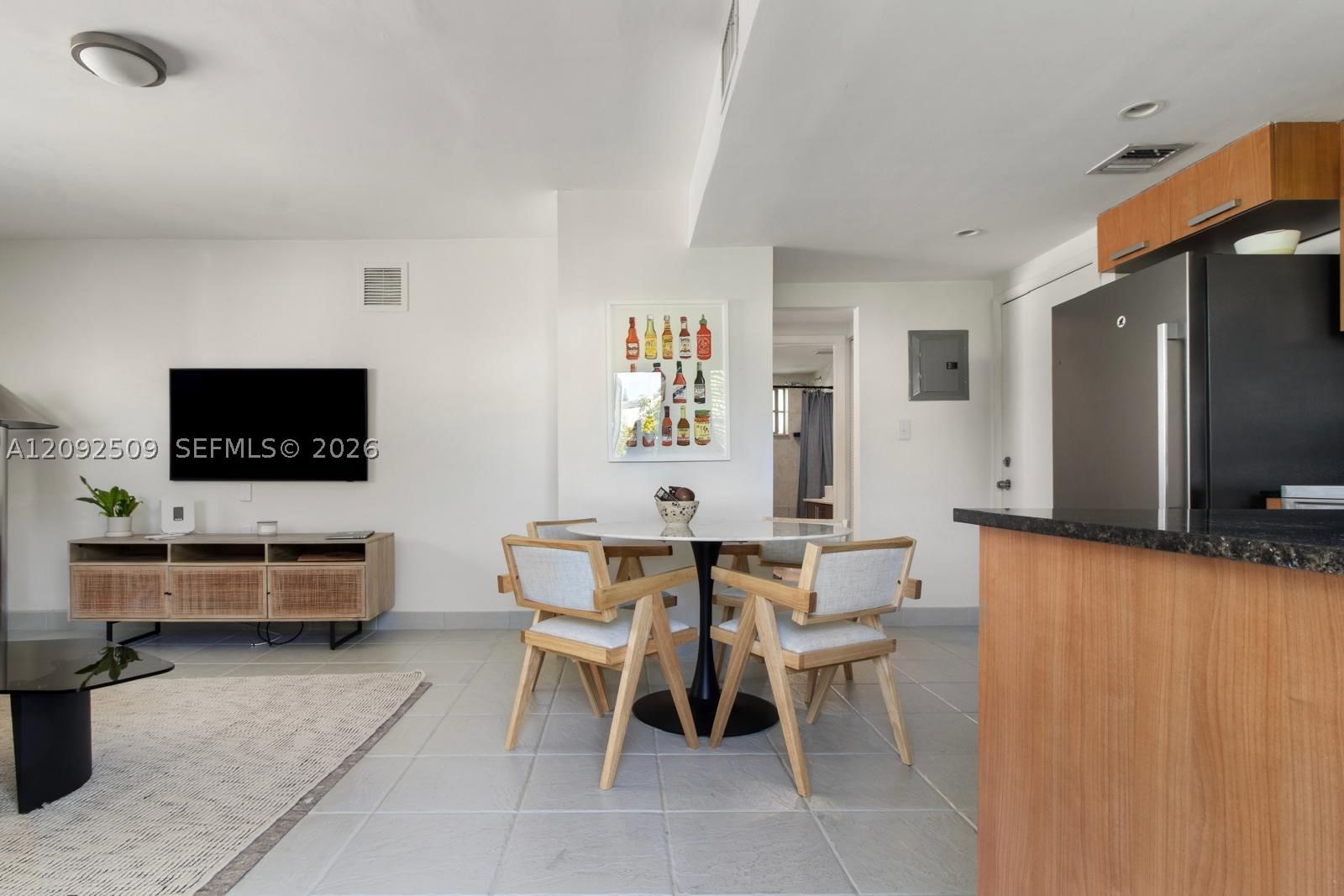 Real estate property located at 1050 7th St #1050-3, Miami-dade, Lenox On The Beach Condo, Miami Beach, FL