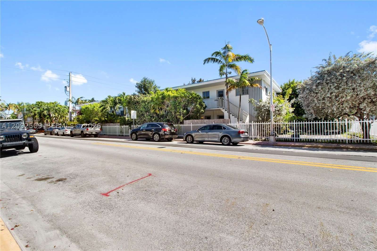 Real estate property located at 1050 7th St #1050-3, Miami-dade, Lenox On The Beach Condo, Miami Beach, FL