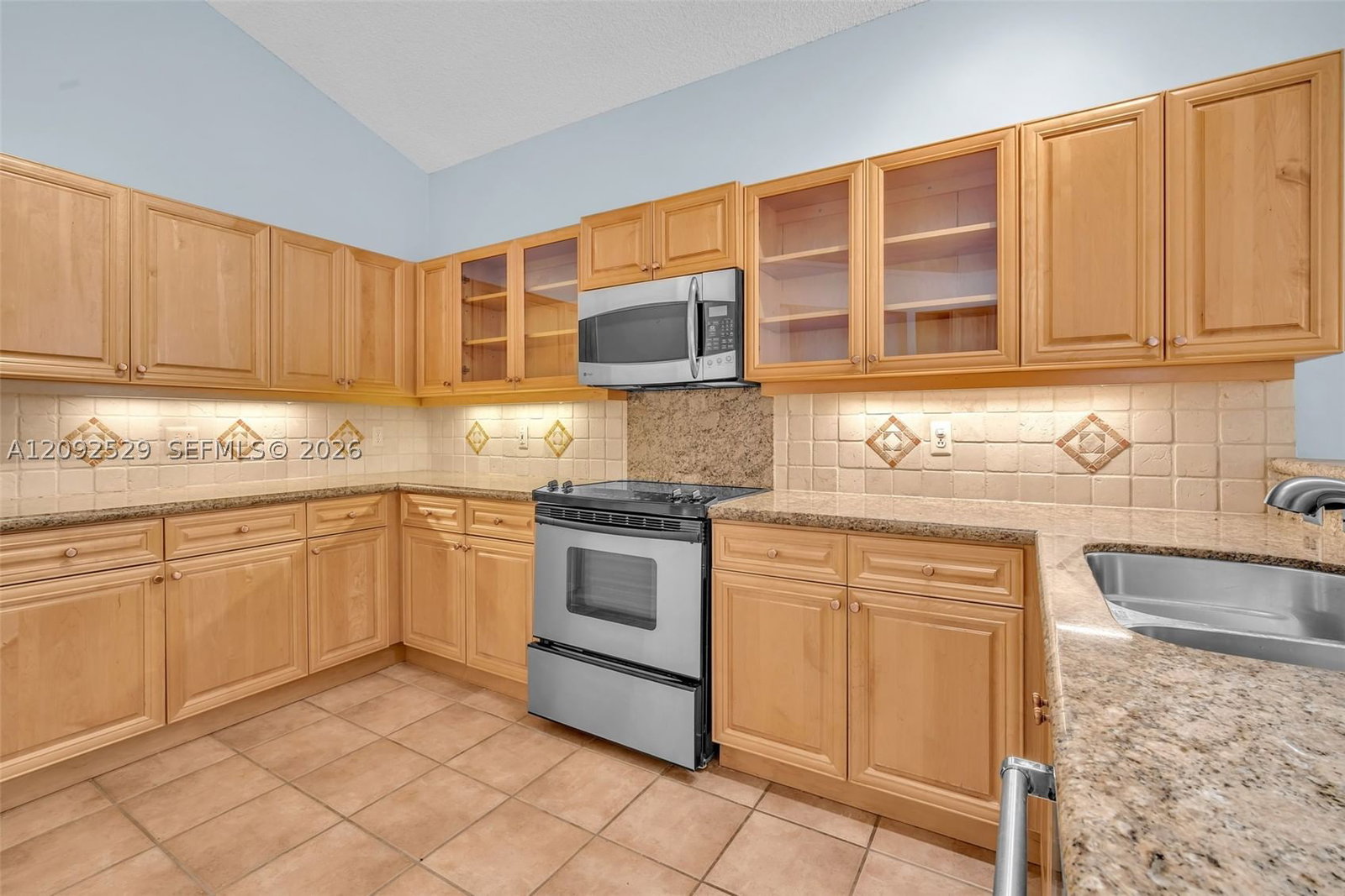 Real estate property located at 1545 Lacosta Dr W, Broward, Hollywood Lakes Country C, Pembroke Pines, FL