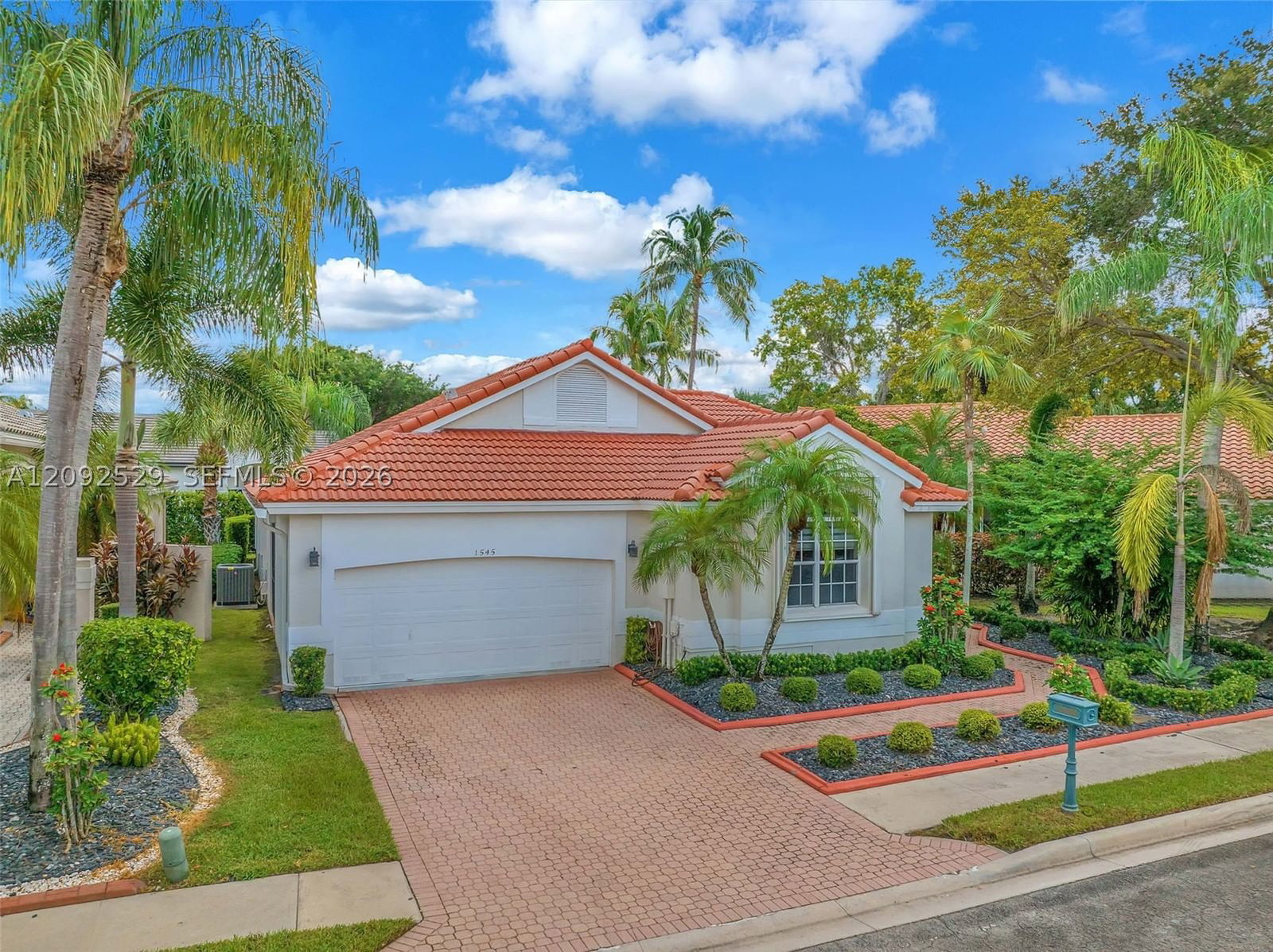Real estate property located at 1545 Lacosta Dr W, Broward, Hollywood Lakes Country C, Pembroke Pines, FL