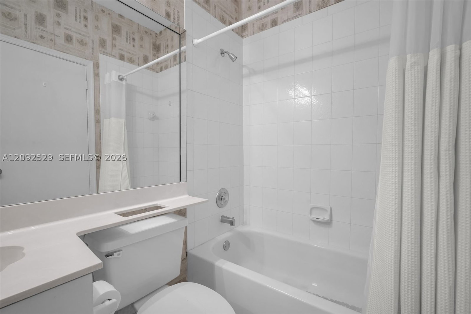 Real estate property located at 1545 Lacosta Dr W, Broward, Hollywood Lakes Country C, Pembroke Pines, FL