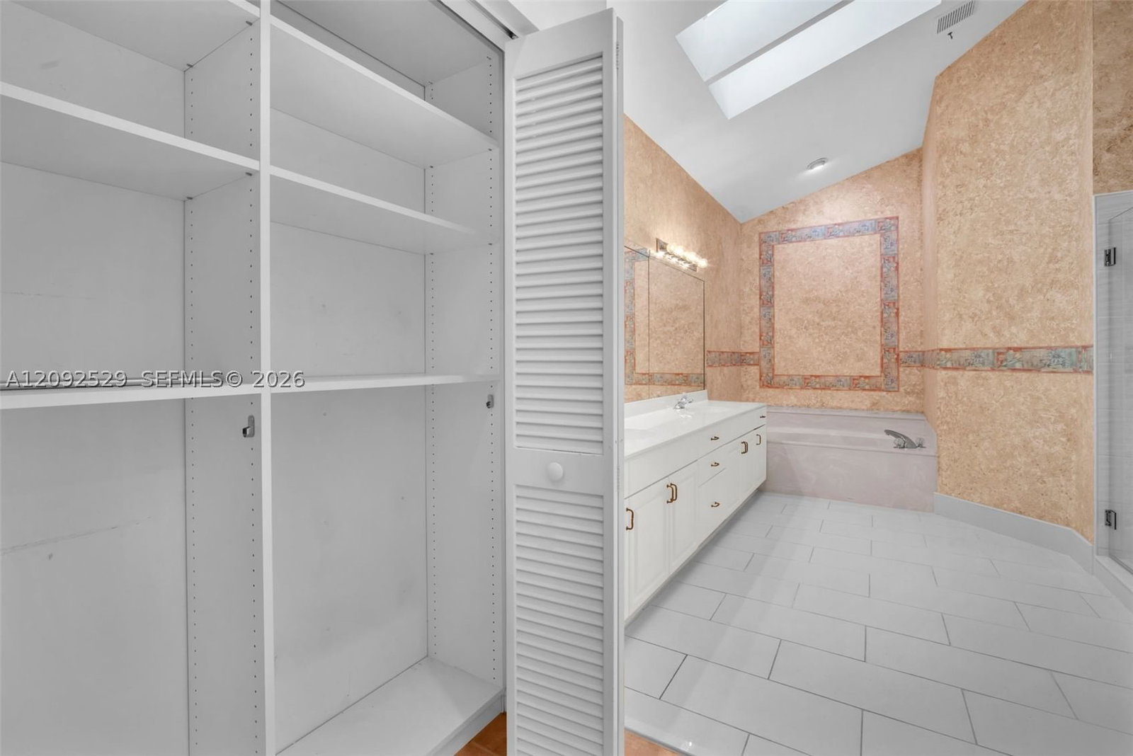 Real estate property located at 1545 Lacosta Dr W, Broward, Hollywood Lakes Country C, Pembroke Pines, FL