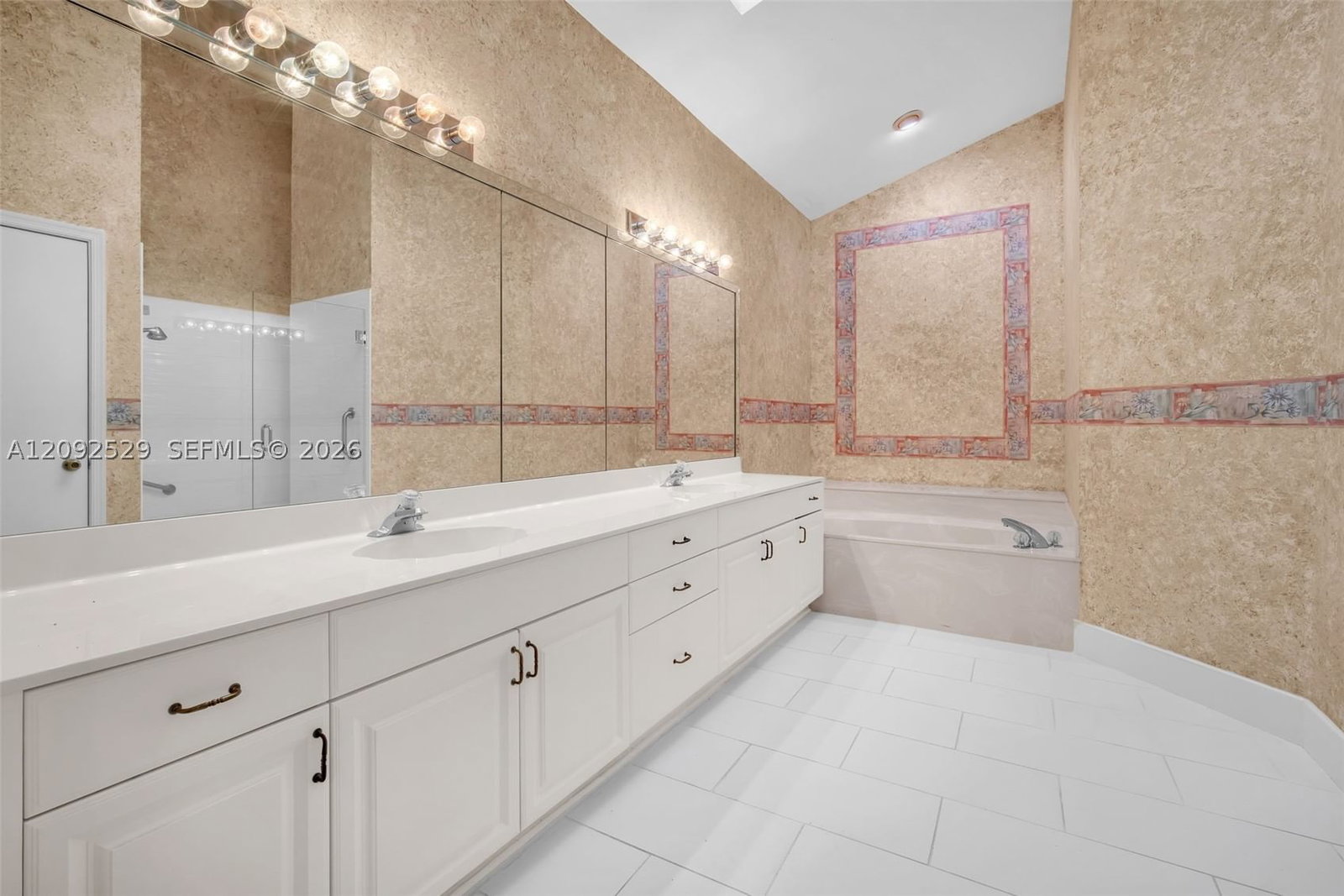 Real estate property located at 1545 Lacosta Dr W, Broward, Hollywood Lakes Country C, Pembroke Pines, FL