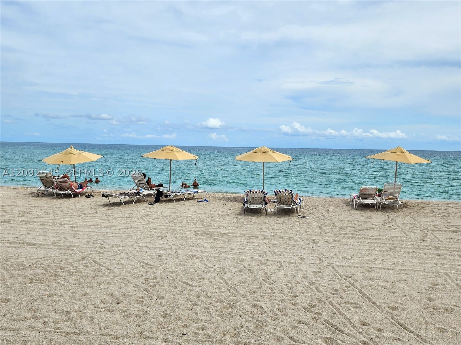 Real estate property located at 3505 Ocean Dr #819, Broward, Alexander Towers Condo, Hollywood, FL