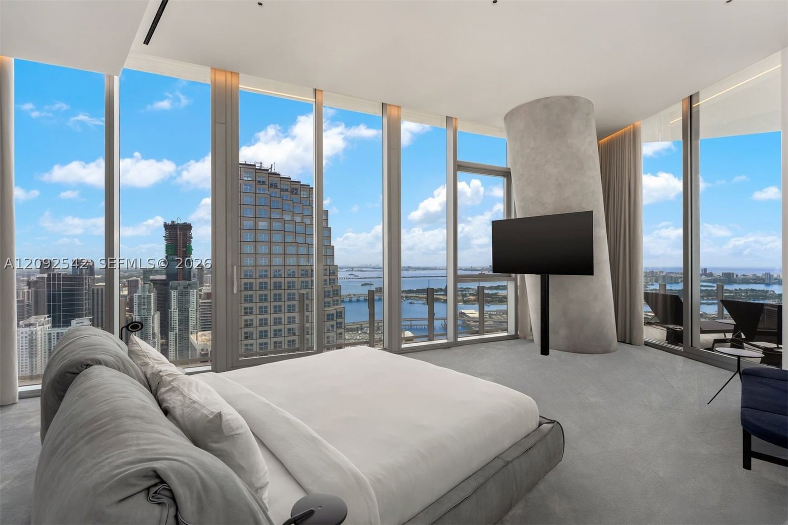 Real estate property located at 300 Biscayne Boulevard Way #5801C, Miami-dade, 300 Biscayne Blvd Way Cond, Miami, FL