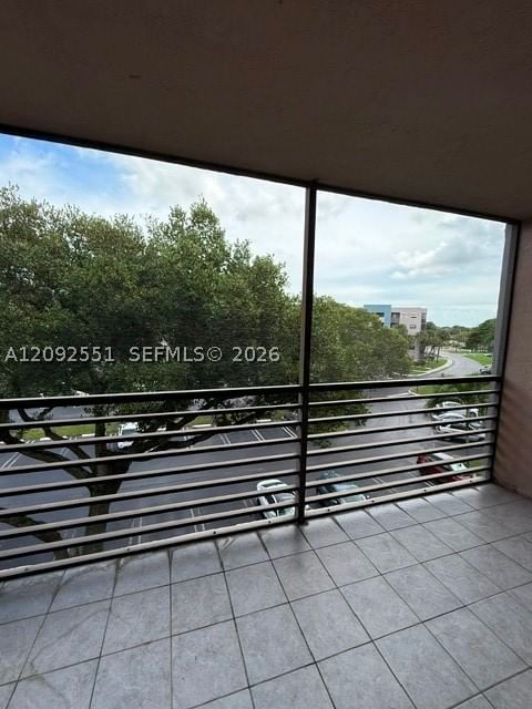 Real estate property located at 900 Colony Point Cir #416, Broward, Colony Point 1 Condo, Pembroke Pines, FL