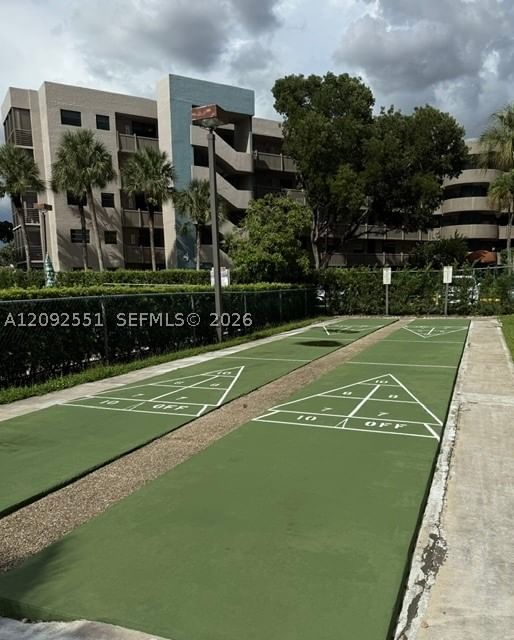 Real estate property located at 900 Colony Point Cir #416, Broward, Colony Point 1 Condo, Pembroke Pines, FL