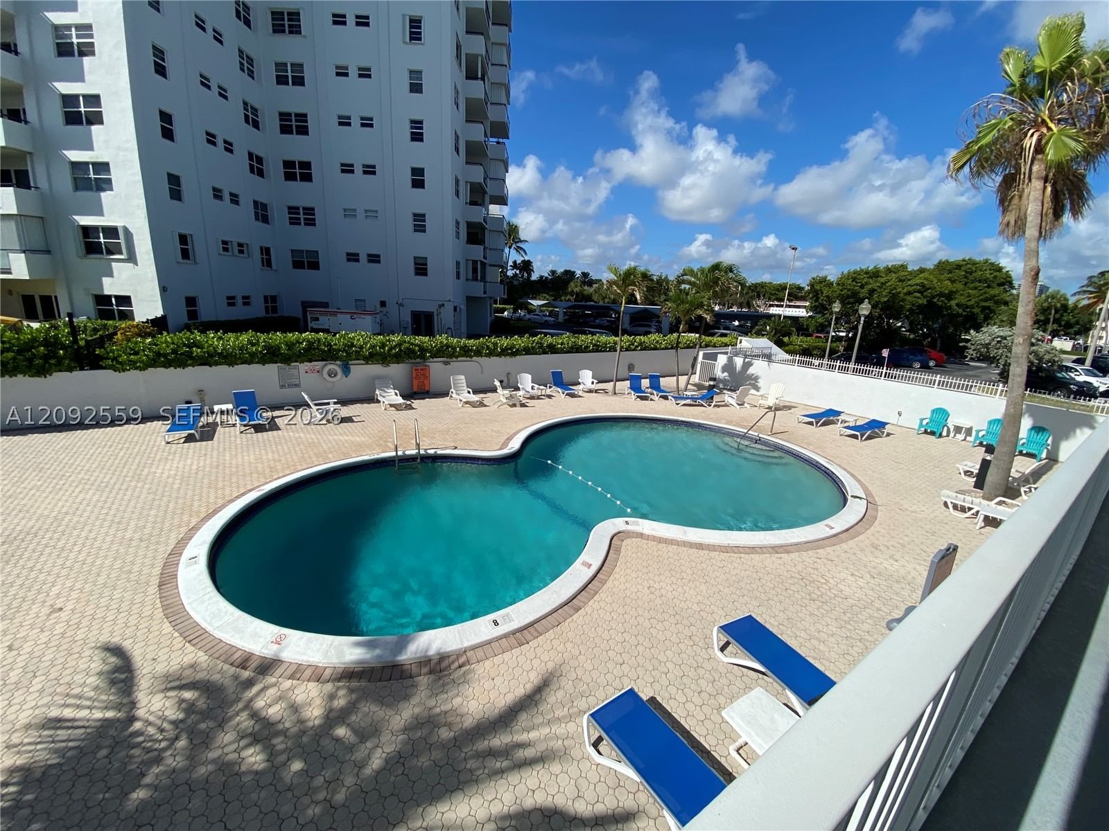 Real estate property located at 1480 Ocean Blvd #105, Broward, International Studio Apt, Lauderdale By The Sea, FL