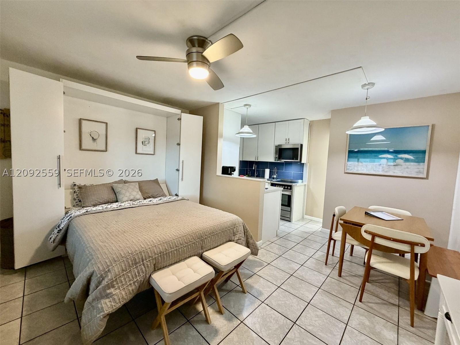 Real estate property located at 1480 Ocean Blvd #105, Broward, International Studio Apt, Lauderdale By The Sea, FL