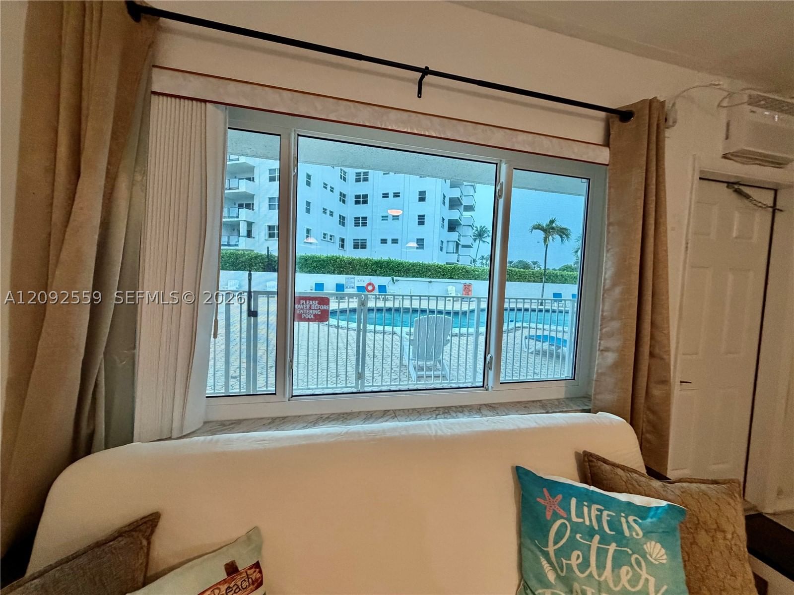 Real estate property located at 1480 Ocean Blvd #105, Broward, International Studio Apt, Lauderdale By The Sea, FL