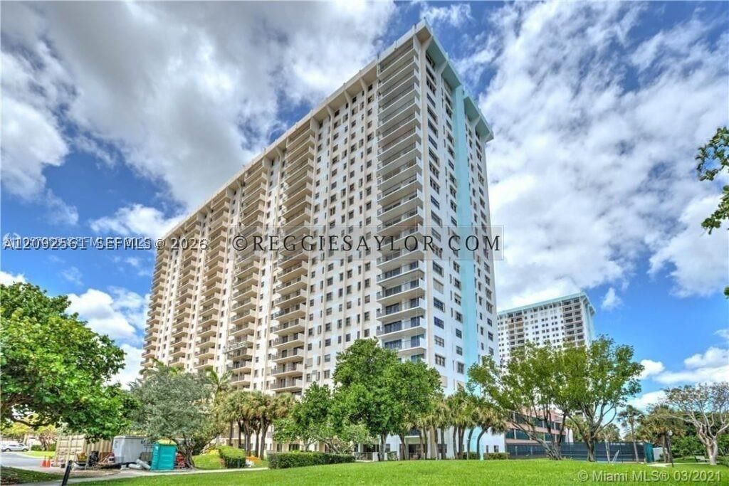 Real estate property located at 1201 Ocean Dr #1206S, Broward, Summit Condo, Hollywood, FL