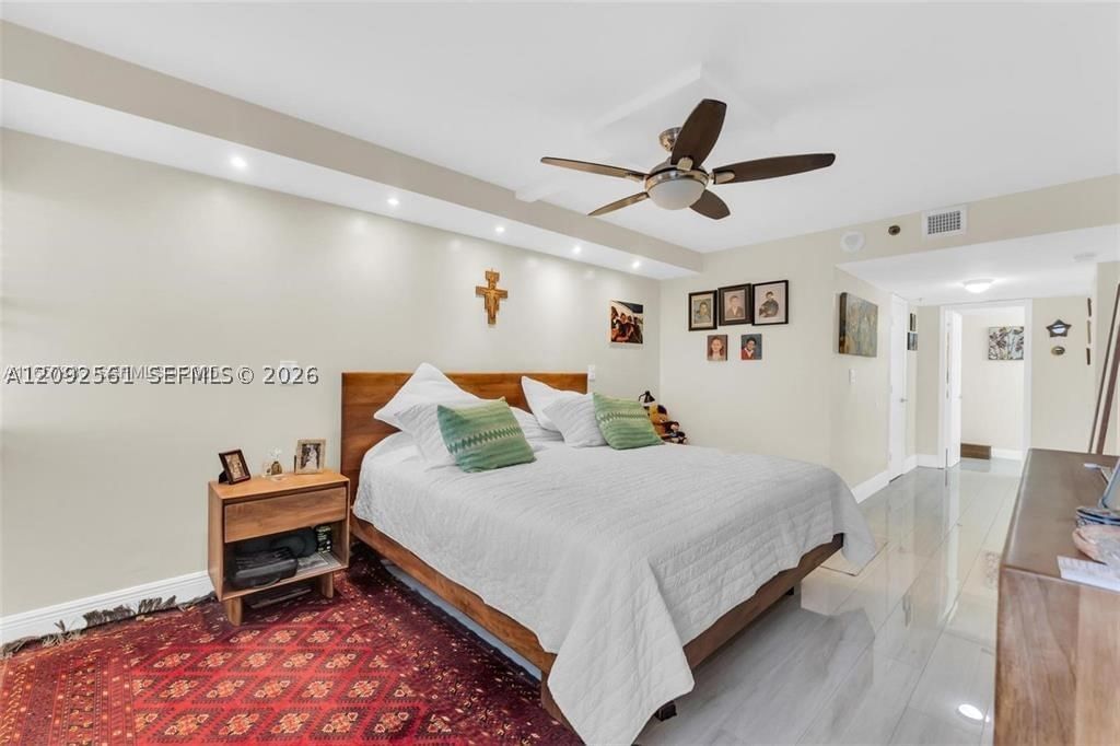 Real estate property located at 1201 Ocean Dr #1206S, Broward, Summit Condo, Hollywood, FL