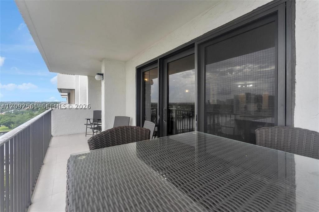 Real estate property located at 1201 Ocean Dr #1206S, Broward, Summit Condo, Hollywood, FL