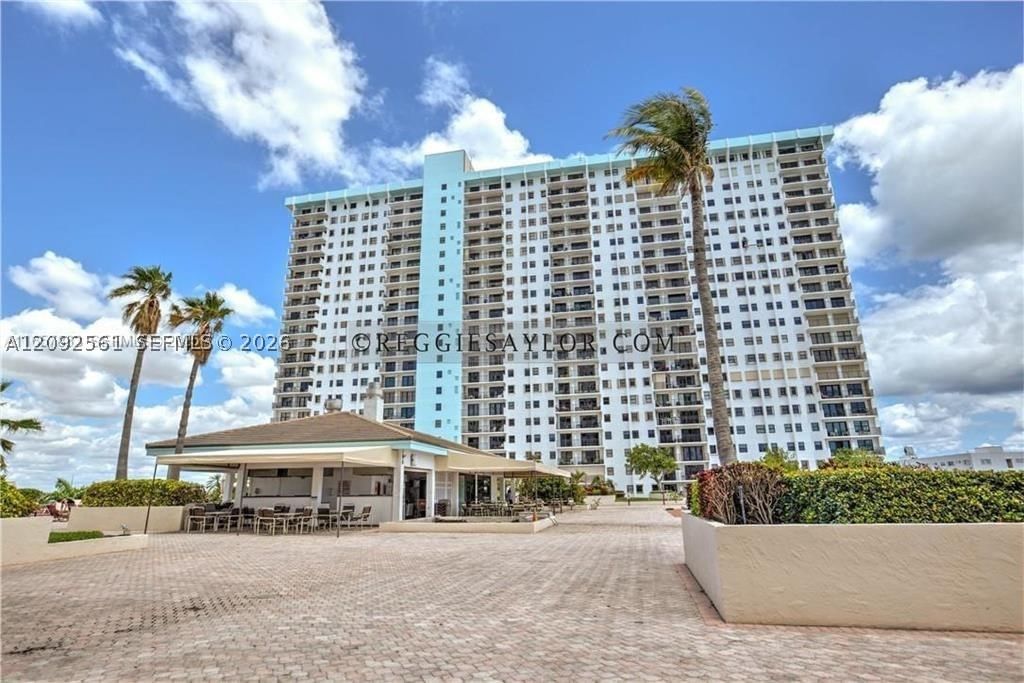 Real estate property located at 1201 Ocean Dr #1206S, Broward, Summit Condo, Hollywood, FL