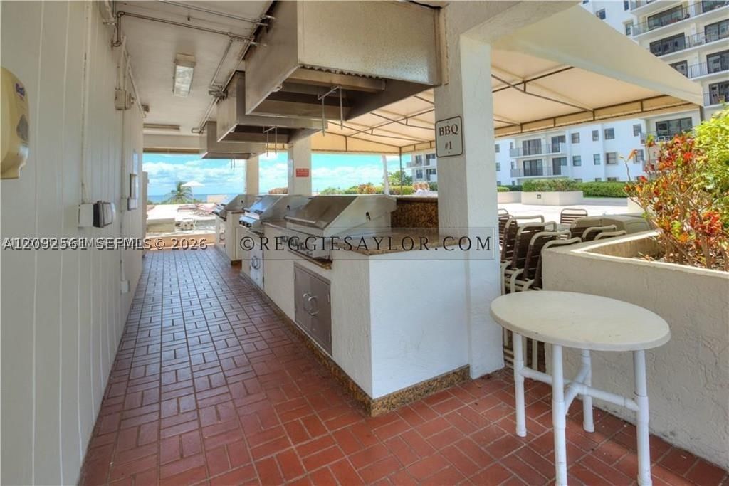 Real estate property located at 1201 Ocean Dr #1206S, Broward, Summit Condo, Hollywood, FL