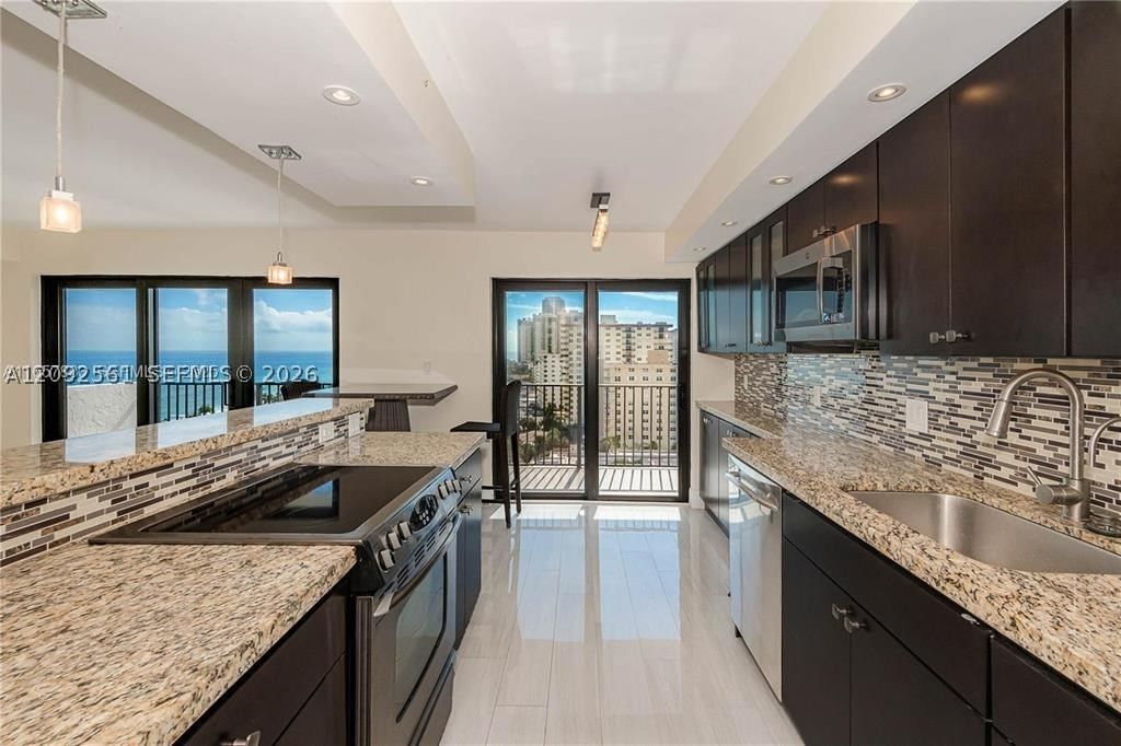 Real estate property located at 1201 Ocean Dr #1206S, Broward, Summit Condo, Hollywood, FL