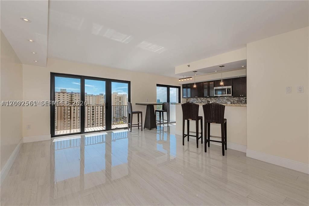 Real estate property located at 1201 Ocean Dr #1206S, Broward, Summit Condo, Hollywood, FL