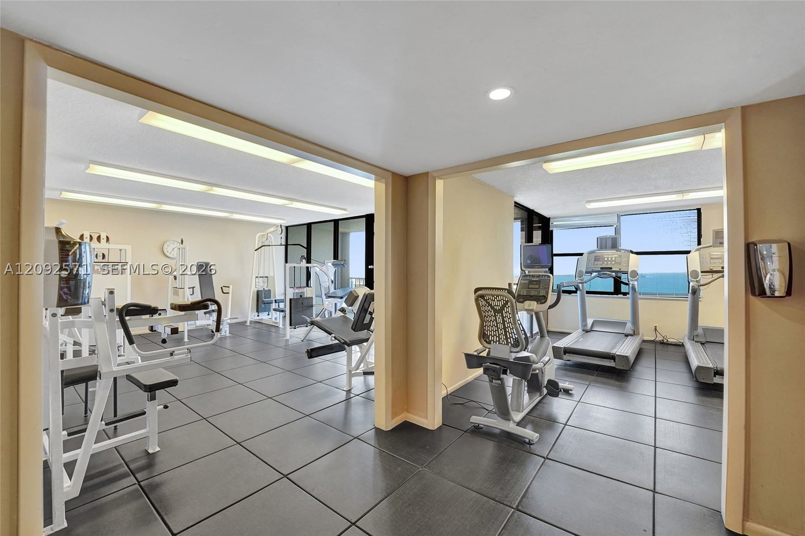 Real estate property located at 936 Intracoastal Dr #4F, Broward, Corinthian On The Intraco, Fort Lauderdale, FL