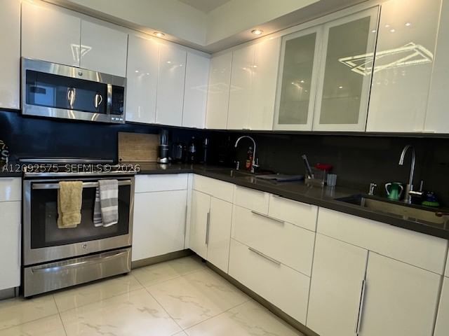 Real estate property located at 5401 Collins Ave #628, Miami-dade, The Carriage House, Miami Beach, FL
