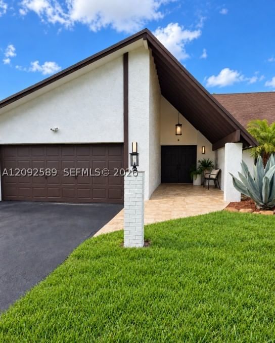 Real estate property located at 13271 98th St, Miami-dade, Calusa Club Estates 4th A, Miami, FL