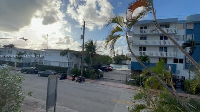 Real estate property located at 7830 Dickens Ave #203, Miami-dade, Dickens Gardens Condo, Miami Beach, FL